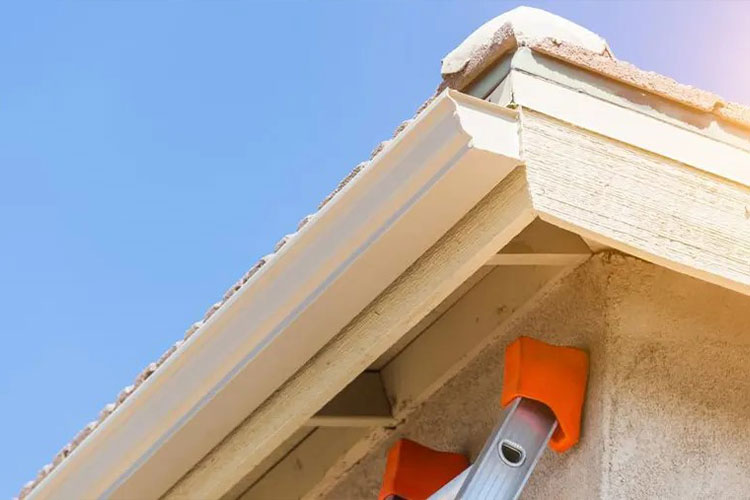 Seamless Gutter Systems Can Prevent Accidents